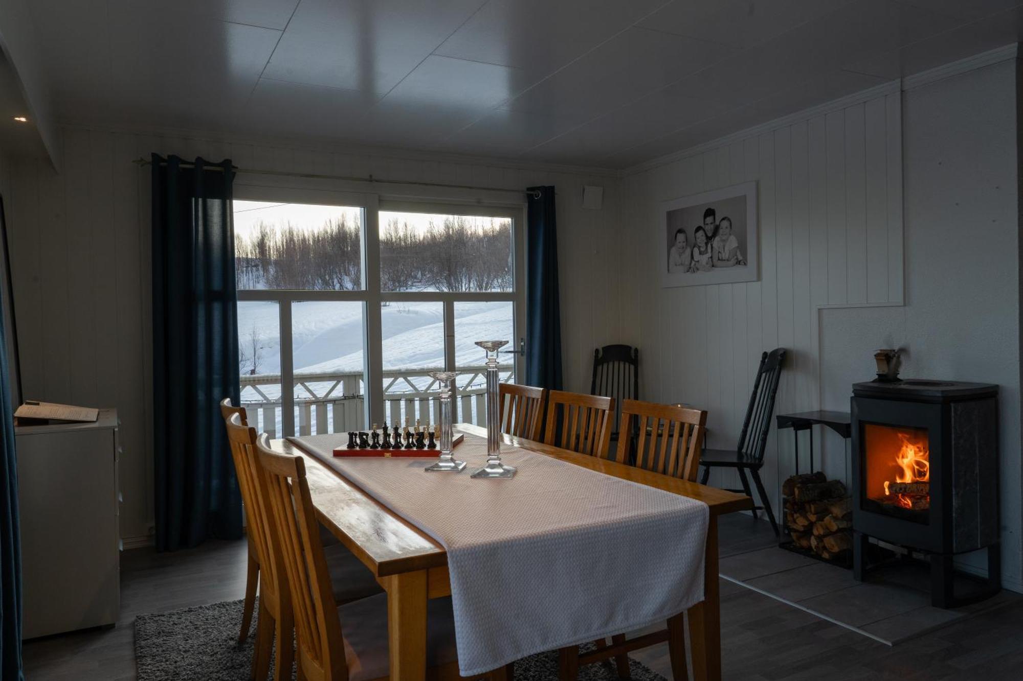 Вилла Lyngen Aurora House Koppangen Экстерьер фото